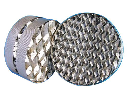 <b>我廠(chǎng)在上?；ぱ芯吭褐笇?，專(zhuān)業(yè)生產(chǎn)新型高效波紋規整填料及散堆填料，可采用不銹鋼、銅 、鋁、純鈦、鉬五鈦、等材質(zhì)制作。在香料、農藥、精細化工、石油化工等領(lǐng)域得到廣泛</b>